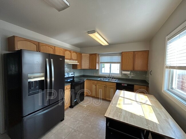 2012 N 21st St in Grand Junction, CO - Building Photo - Building Photo