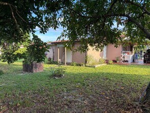 3513 NW 181st St in Miami Gardens, FL - Building Photo - Building Photo