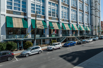 The Lofts on Park in Hartford, CT - Building Photo - Building Photo