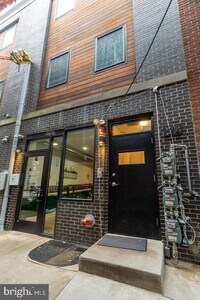 1214 N Front St photo'