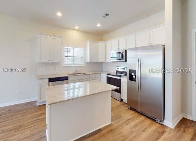 36 Kelsey Ln in Bluffton, SC - Building Photo - Building Photo