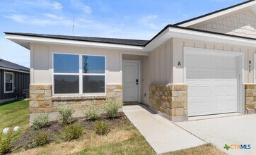 911 Sevenleaf Ln in Killeen, TX - Building Photo - Building Photo