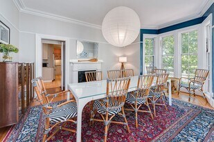 83 John St in Newport, RI - Building Photo