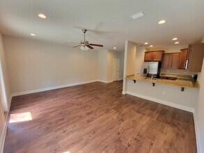 8766 Brown Pelican Cir in Navarre, FL - Building Photo - Building Photo