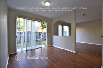 13737 SW 116th Terrace in Miami, FL - Building Photo - Building Photo