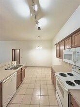 1304 Commerce Dr in Norman, OK - Building Photo - Building Photo