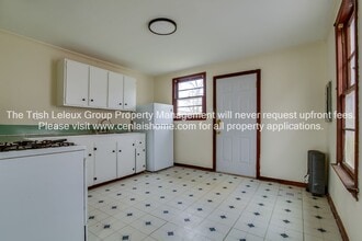 207 Lakeview St in Pineville, LA - Building Photo - Building Photo