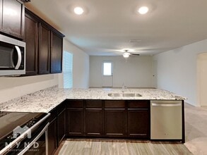 7331 Anchor Cyn in San Antonio, TX - Foto de edificio - Building Photo