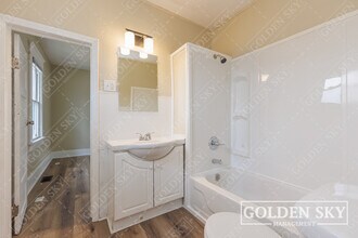 2440 S Hoyt Ave in Muncie, IN - Building Photo - Building Photo