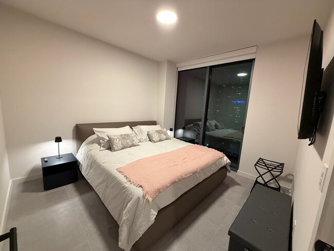 121 NE 5th St, Unit SI FL33-ID1501135P in Miami, FL - Building Photo - Building Photo