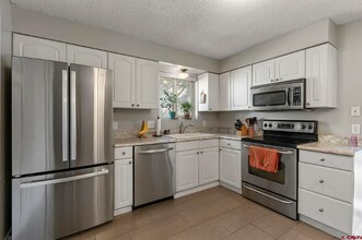 1212 Avenida Del Sol in Durango, CO - Foto de edificio - Building Photo