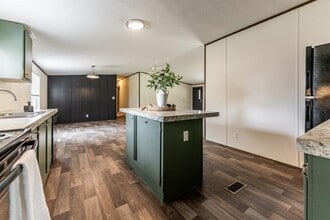 171 Canary St in Pointblank, TX - Building Photo - Building Photo