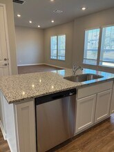 1020 Vista View Dr, Unit 701 in Georgetown, TX - Building Photo - Building Photo