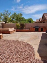 7260 E Softwind Dr in Scottsdale, AZ - Foto de edificio - Building Photo