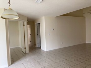 12 Wheaton Ln-Unit -A in Palm Coast, FL - Building Photo - Building Photo