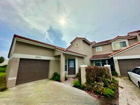 20970 Vía Oleander in Boca Raton, FL - Building Photo