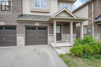 145 Echovalley Dr in Hamilton, ON - Building Photo - Building Photo