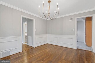 1616 N Harrison St in Arlington, VA - Building Photo - Building Photo