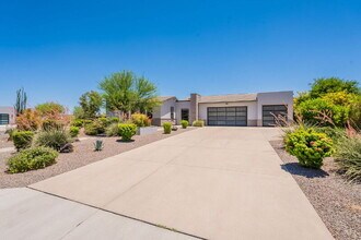 19725 N 39th Dr in Glendale, AZ - Building Photo - Building Photo