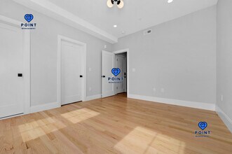 130 Bremen St, Unit 4 in Boston, MA - Foto de edificio - Building Photo