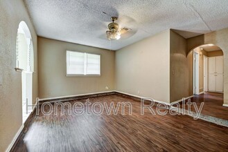 207 W Shadywood Dr in Midwest City, OK - Building Photo - Building Photo