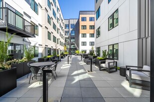 Kinect at Shoreline in Shoreline, WA - Building Photo