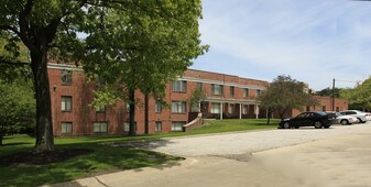 Beachwood Villa Apartments