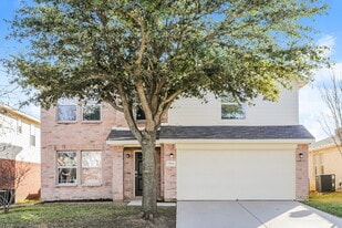 7956 Meadow Spring Ln in Fort Worth, TX - Building Photo
