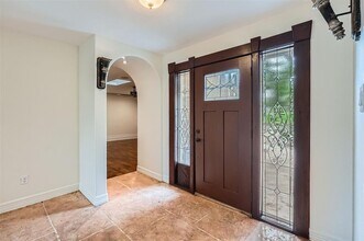 6807 Greycloud Dr in Austin, TX - Foto de edificio - Building Photo