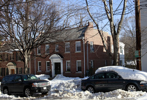 2613 39th St NW in Washington, DC - Building Photo