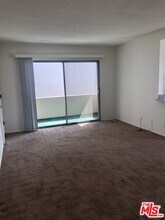 11727 Mayfield Ave-Unit -5 in Los Angeles, CA - Building Photo - Building Photo