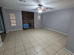 3419 Thresher Dr in Tallahassee, FL - Foto de edificio - Building Photo