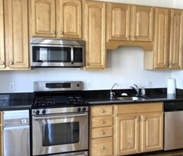 2 Termine Ave in Boston, MA - Building Photo - Building Photo