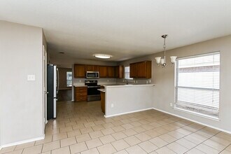 8128 Twin Oaks Trail in Fort Worth, TX - Building Photo - Building Photo