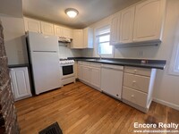 18 Alberta Ter, Unit 1 in Cambridge, MA - Building Photo - Building Photo