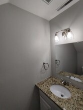 32 S Forest Beach Dr in Hilton Head, SC - Building Photo - Building Photo