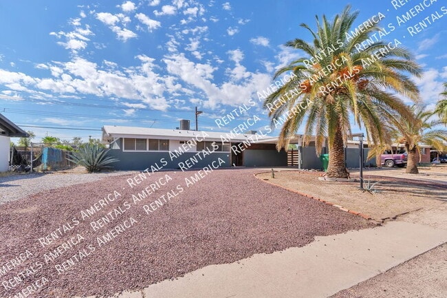 1311 W Wheatridge Dr in Tucson, AZ - Building Photo - Building Photo