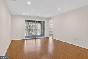 15 Friendswood Ct in Baltimore, MD - Building Photo