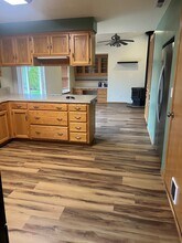 601 High Ct in Jefferson, OR - Building Photo - Building Photo