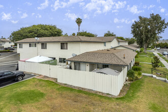 4222 Tiberon Dr in Oceanside, CA - Building Photo - Building Photo