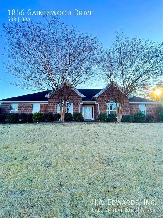 1856 Gaineswood Dr in Tuscaloosa, AL - Building Photo