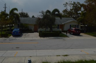 FourPlex Apartment Building in Delray Beach, FL - Building Photo - Building Photo