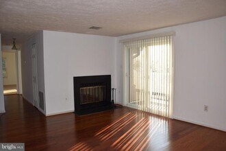 803 Stratford Way-Unit -K in Frederick, MD - Building Photo - Building Photo