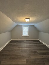 4666 N 38th St in Milwaukee, WI - Foto de edificio - Building Photo