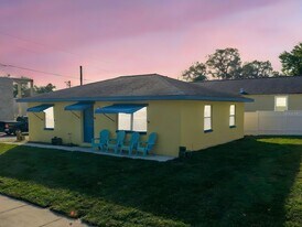 103 W Park St in Tarpon Springs, FL - Building Photo