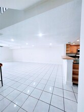 793 NE 206th St in Miami, FL - Building Photo - Building Photo