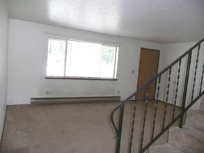 22416 40th Ave E in Spanaway, WA - Building Photo - Building Photo