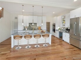 3215 Stuart Ave in Richmond, VA - Building Photo