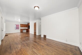 2512 Salem Blvd in Zion, IL - Foto de edificio - Building Photo