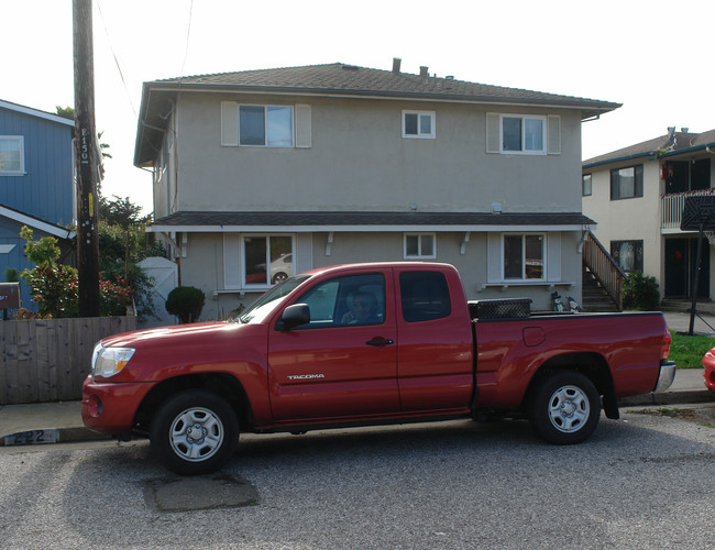 214 Bancroft Way in Pacifica, CA - Building Photo - Building Photo